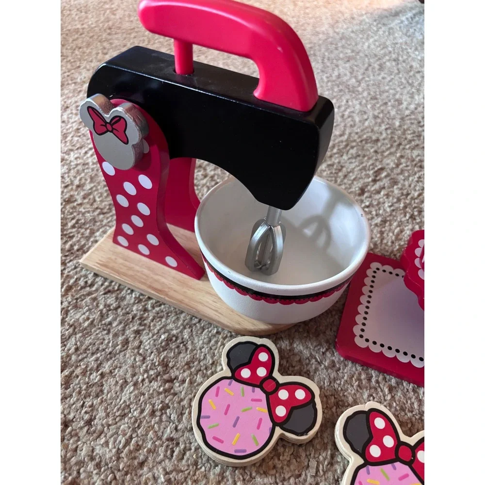 Disney Wooden Toys Minnie Mouse Baking Play Set- complete